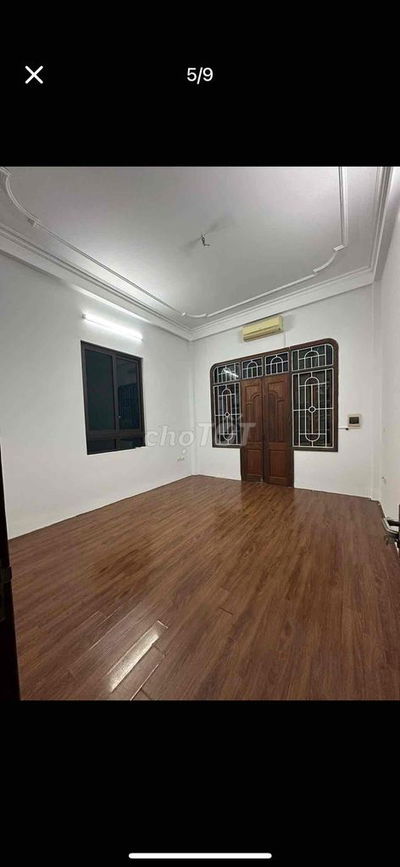Cho thuê 2 căn nhà ở Lê Quang Đạo oto đỗ cửa giá rẻ