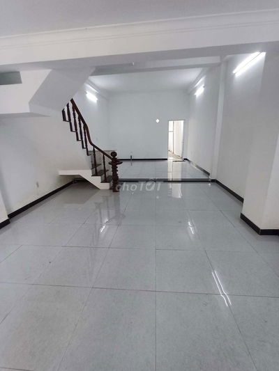 Cho thuê nhà 1tret 2lau An Phú Đông vườn lài q12
