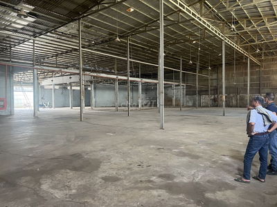 BÁN NHÀ XƯỞNG 2.000M2 (nền bêtông, điện 3 pha)