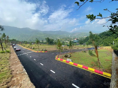 Bán đất nền trung tâm Hòa Lạc giá rẻ nhất 2025. Chỉ từ 15 triệu/m2. Liên hệ em Quyền 0967 821 ***.