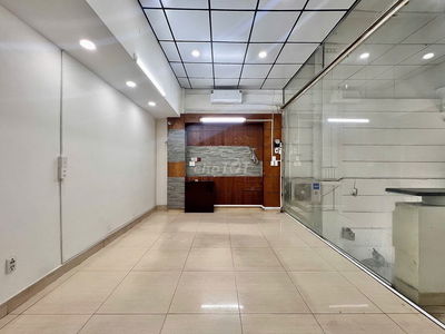 MẶT BẰNG KINH DOANH ĐƯỜNG LỚN, CÓ TOLET RIÊNG, LÝ PHỤC MAN QUẬN 7