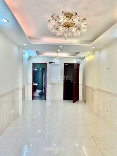 Cho thuê Nhà Đẹp 2PN, 4WC - Hẻm 623 CMT8, Quận 10