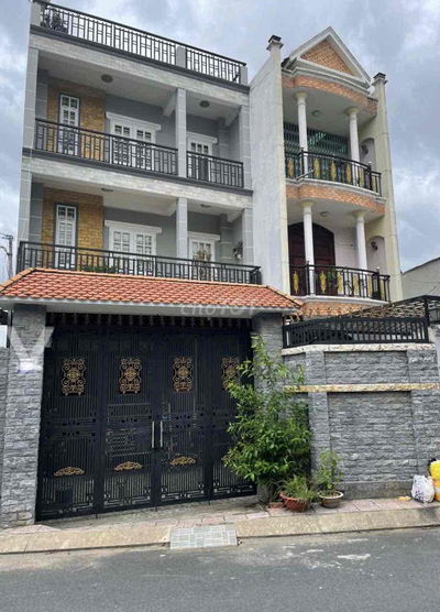CHỦ ĐỊNH CƯ,GẤP BÁN NHÀ QUẬN9 DT156M 3TẦNG HẺM XE HƠI NGAY LÃ XUÂN OAI