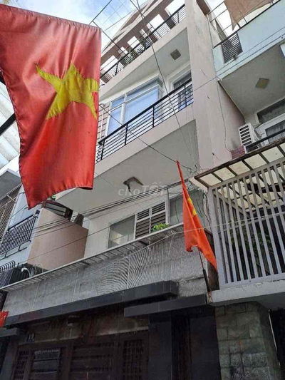 NHÀ 4 TẦNG ( 1 TRỆT 3 LẦU ) TIỆN Ở GIA ĐÌNH - LÀM VP CTY