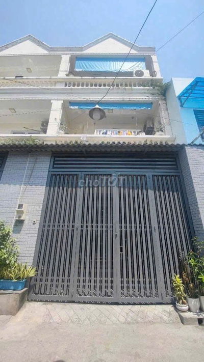 Nhà 3 tầng đường QUỐC LỘ 1A, phường APĐ Q12 dt 66m2 (5,3mx13m) Hẻm Ôtô