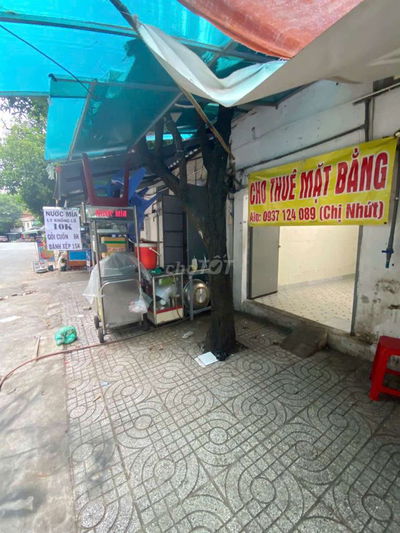 Mặt tiền đường 32 p10, Q6, được ở lại cách Mega Q6 300m