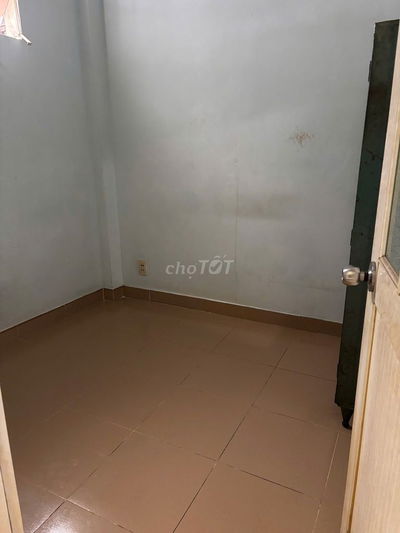 Phòng trọ 18m² giá rẻ 2tr – Ưu tiên sinh viên, Phan Văn Trị, BThạnh