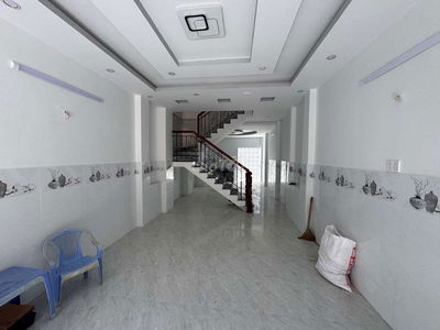 NHÀ ĐẸP MỚI XÂY DỰNG XONG NGAY TRẦN THỦ ĐỘ 3 TẦNG NHỈNH 6 TỶ