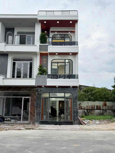 nhà 3 Lầu Tặng Nội Thất Cao Cấp 4tỷ500tr
