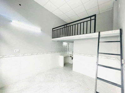 Phòng mới 100% ngay cầu vượt Linh Xuân