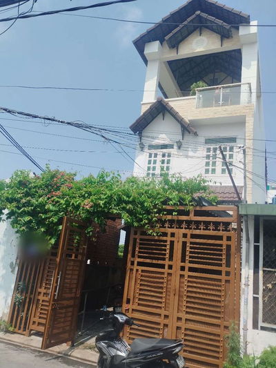 bán nhà TÂN THỚI NHẤT, LÔ GÓC 2 MẶT TIỀN, ôtô, Q12 , dt117 M2 × 3TẦNG