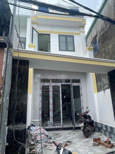 BÁN NHÀ MỚI XÂY GẦN CHỢ ĐỒN - CÁCH ĐƯỜNG BÙI HỮU NGHĨA 50m