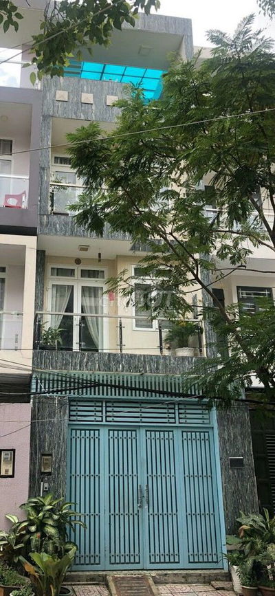 Nhà hoàn công đầy đủ- mua bán sang tên chính chủ. DT: 80m2 giá:10,9 tỷ