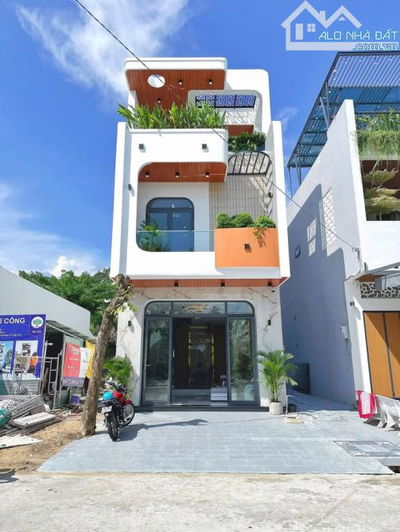 Bán nhà ngay Phổ Quang, Phú Nhuận. Giá: 3 tỷ 520tr/ 80m2, sổ hồng riêng