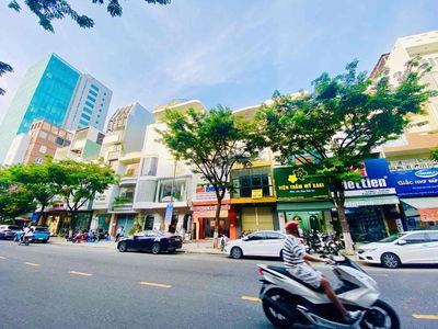 Cho thuê nhà 3 tầng mặt tiền Lê Đình Lý trung tâm Đà Nẵng