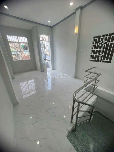 BÁN NHÀ 3TẦNG 1 Lửng BTCT - Giữa Trung tâm Q11