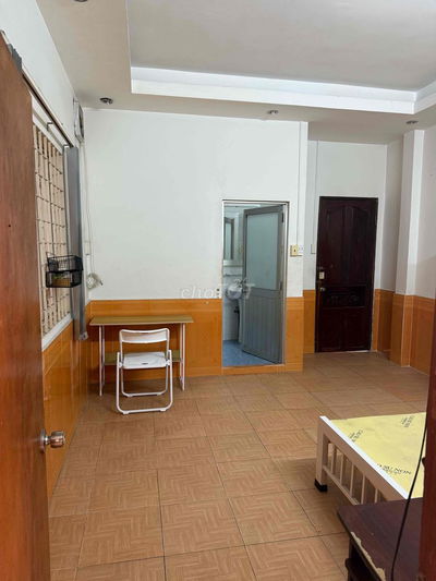 Phòng đôi thoáng mát có ban công đủ tiện nghi chính chủ tại Bình Thanh