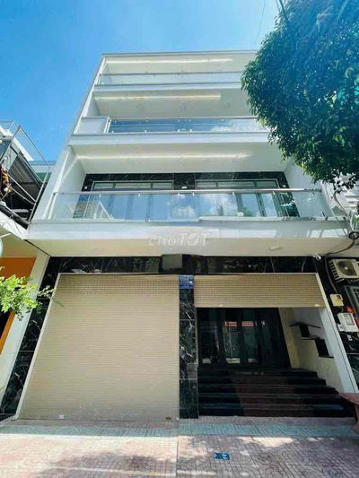 Cho thuê Toà nhà có Hầm ngang 8m 3 Lầu và st tiện làm Văn phòng cty