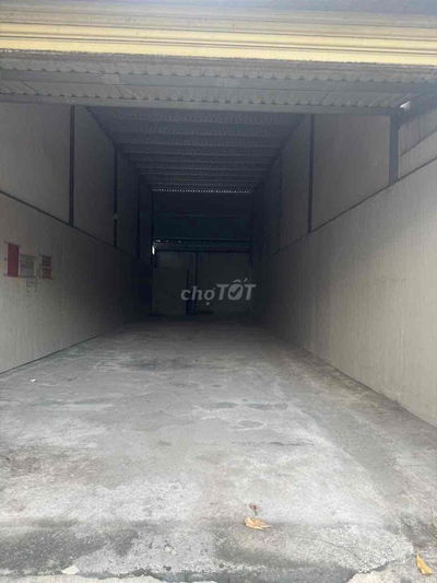 cho thuê nhà kho đường Thạnh Lộc 27. 5x20m