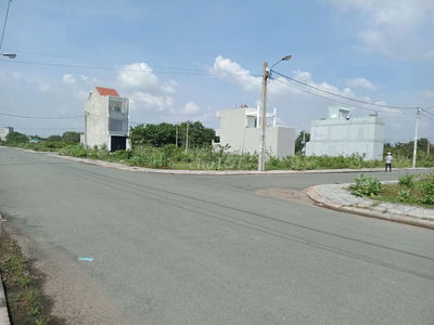 Bán gấp đất Q9 để trả nợ giá chỉ 1,95 tỷ ngay KDC đông, gần chợ, SHR