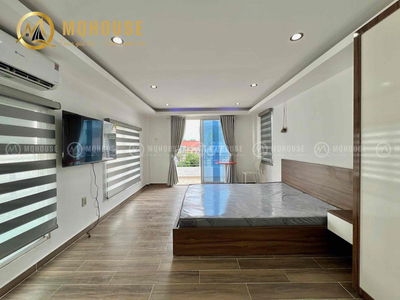 CĂN HỘ 1 PHÒNG NGỦ TÁCH BẾP BANCOL FULL NT MỚI 100% NGAY KHU SÂN BAY