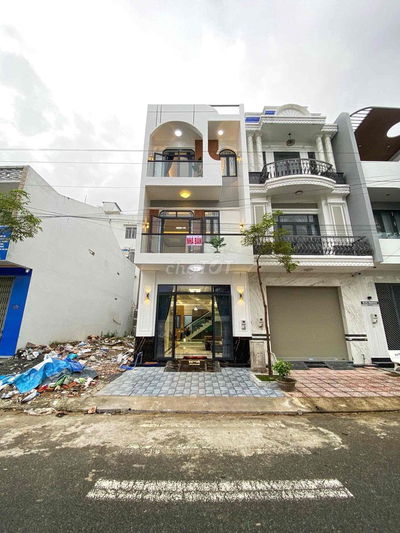 BÁN NHÀ ĐẸP SẲN NỘI THẤT VĂN HOÁ TÂY ĐÔ CẦN THƠ