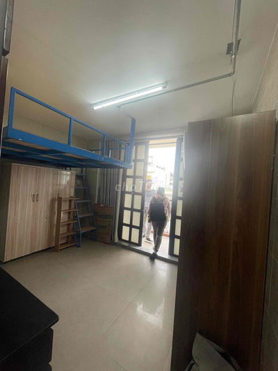 Phòng trọ 20m2 đường Tân Hương, Q. Tân Phú
