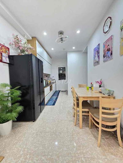 CHUNG CƯ 30t2 Mạc Thái Tổ 75,5m2 3PN 2WC