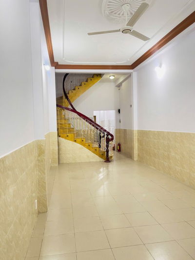 Nhà mới MT hẻm xe tải , 06 phòng ngủ - 06 WC khu Giải Phóng - Tân Bình