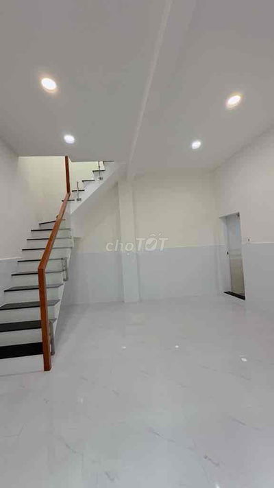 NHÀ MỚI Ở NGAY - 2TẦNG - 2PN - 2WC - NGÃ 6 QUANG TRUNG - T.TÂM GÒ VẤP