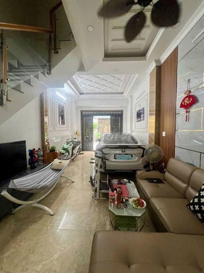 NHÀ MỚI FULL NỘI THẤT - XE HƠI NGỦ TRONG NHÀ - THỊ TRẤN NHÀ BÈ