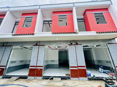 nhà mới xây , vào ở ngay