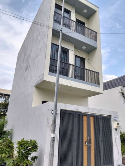 CẦN BÁN CĂN NHÀ PHỐ CỰC ĐẸP NHÀ MỚI TOANH