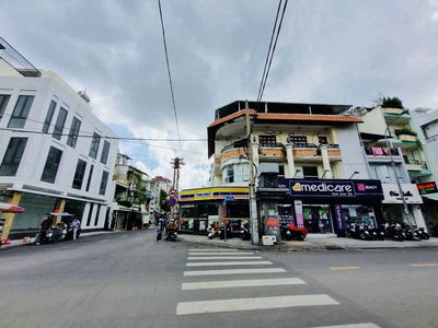VỊ TRÍ ĐẸP TRUNG TÂM Q.1-SỐ A4 - 28m2 (3.6 x 8)- 3 LAU - 3 PN - 8.7 Tỷ