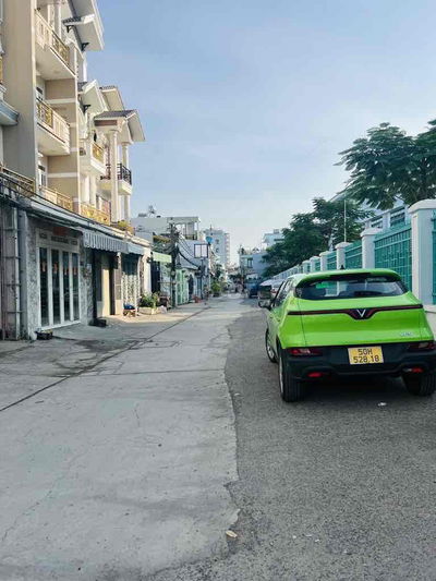 BÁN NHÀ NGAY HẺM 827 TỈNH LỘ 10-NHÀ CÒN MỚI-GẦN TRƯỜNG-DÂN TRÍ