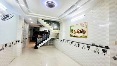 Nhà Đúc 3 Tầng - DT: 4x14-Cạnh Miếu Gò Xoài,Đường Xe Hơi 5m nhỉnh 5ty