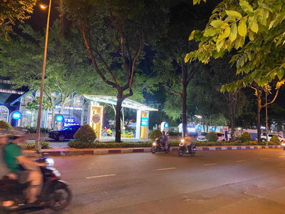 Đất mặt tiền đường Bình Phú đối diện  sieu thị metro