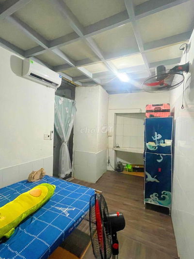 tìm bn nữ ở ghép cùng