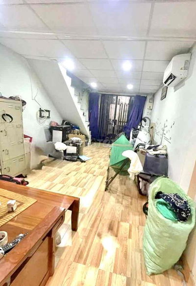 NHÀ TRUNG TÂM 3.95 TỶ HẺM THÔNG KHU DÂN CƯ ĐÔNG ĐÚC