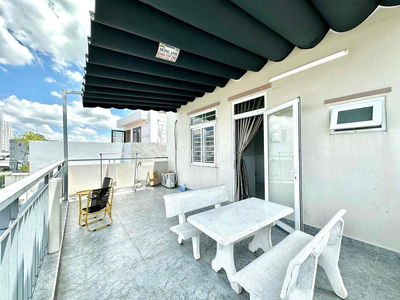 CHDV Penthouse 40m2 Ban công lớn, thang máy gần Nguyễn Xí Bình Thạnh