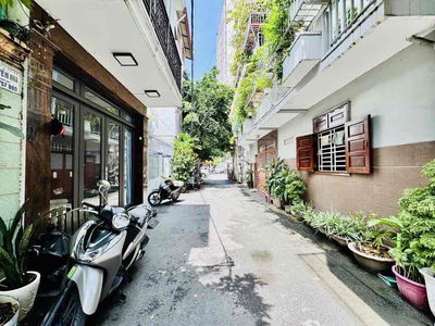 Siêu phẩm nhà hẻm 6m Nguyễn Gia trí p25,Bình Thạnh giá chỉ 10,2 tỷ
