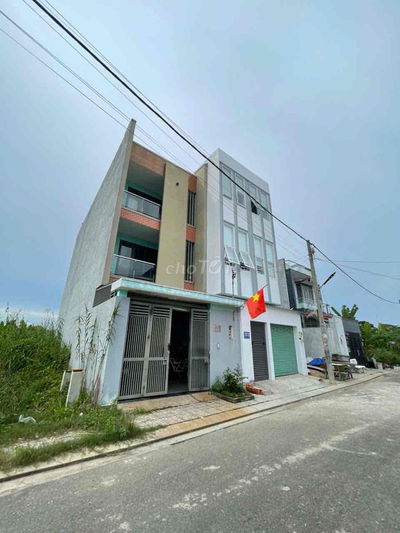 Nhà 3 tầng 88m² cực đẹp, ngang 5m, Võ Văn Hát, giá chỉ 5.2 tỷ