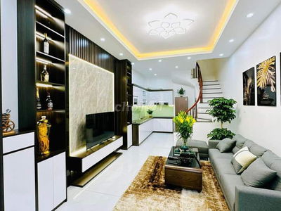 Nhà đẹp Phố Minh Khai 43m2, giá chỉ 6.4 tỷ, nhà mới ở luôn.