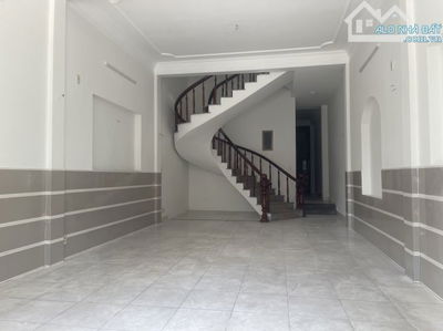 CHÍNH CHỦ CẦN BÁN NHÀ MẶT TIỀN KINH DOANH SẦM UẤT NÚI THÀNH TRUNG TÂM HẢI CHÂU GIÁ 14,5 TỶ