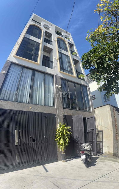 nhà rất đẹp vị trí cực hót ngay phan huy ích gần siêu thị Emac