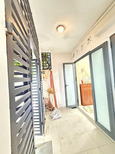 nhà trệt điện tích 88m2 2 phòng ngủ đại học ngân hàng gần chợ thủ đức