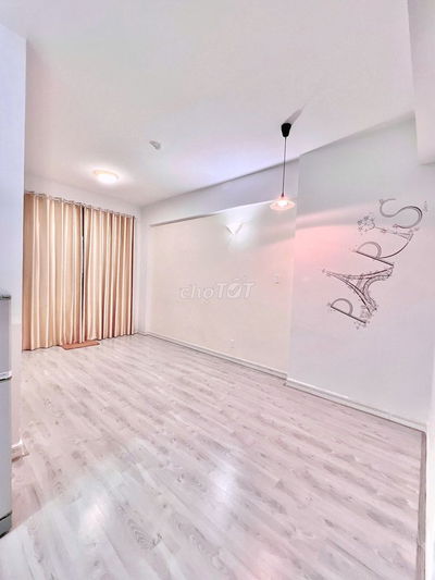 Em chính chủ cần bán căn hộ 55m2, P. Bình Đông, nhà đẹp, sổ hồng sẵn.