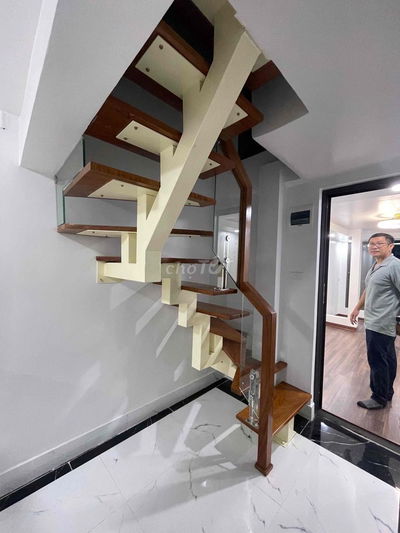 Bán nhà tập thể mặt phố ô tô đỗ cửa