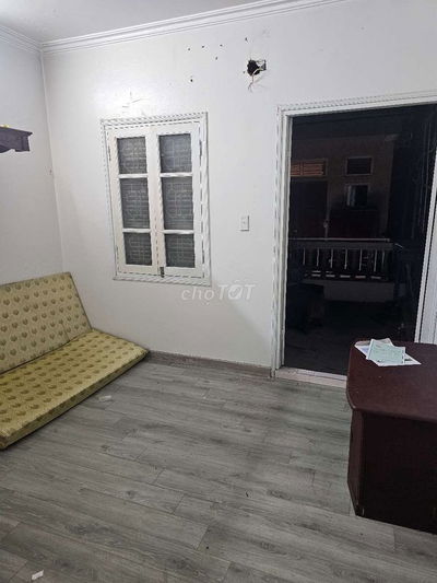 Cho thuê Nhà riêng 100m x 3 tầng ở Sát Phố Trần Khát Chân.