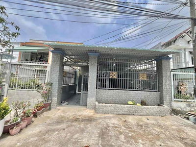Cho Thuê Nhà 1 Trệt 1 Lầu 3PN 6x22m Hẻm 160 Nguyễn Văn Quỳ